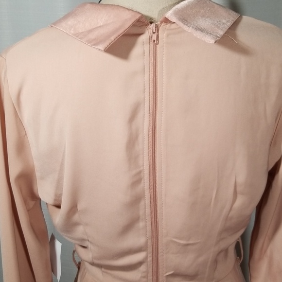 Charlotte Russe blush long sleeves romper.  Sz S - Picture 5 of 8